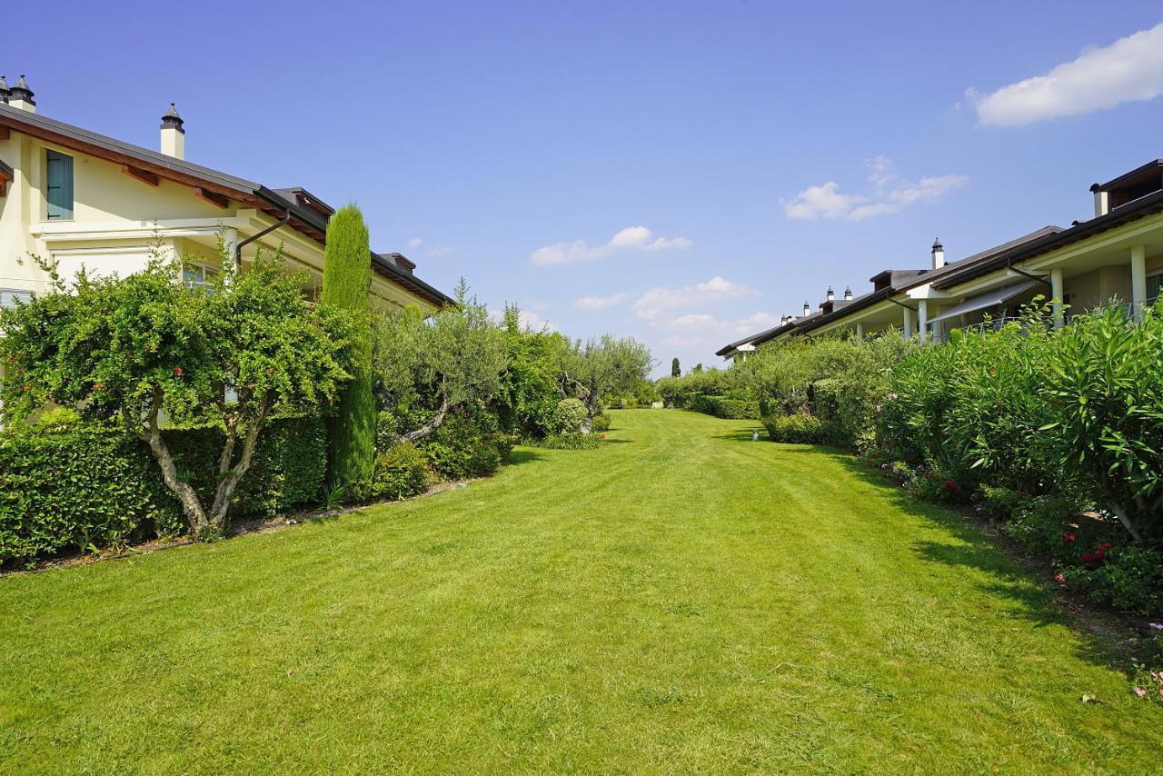 Giulia Luxury Apartment Sirmione Eksteriør bilde