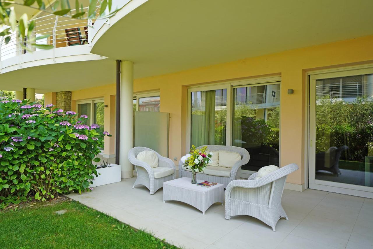 Giulia Luxury Apartment Sirmione Eksteriør bilde